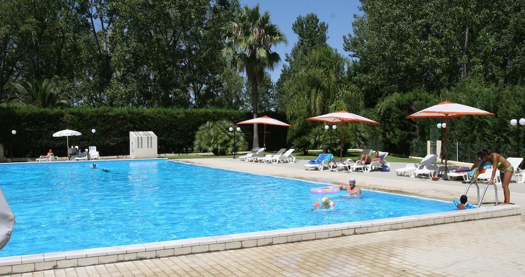 Marina Di Rossano Village Club Dış mekan fotoğraf